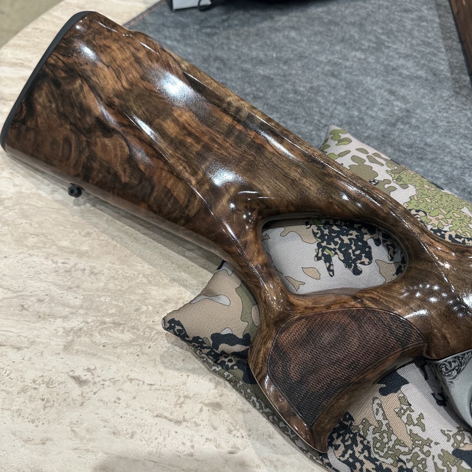 Carcasse BLASER R8 GRAND LUXE - Trou de pouce – Image 8